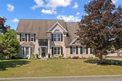602 Redwood Ct, Cranberry Township, PA 16066