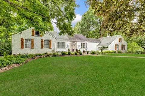 107-109 Maplewood Dr, Beaver, PA 15009