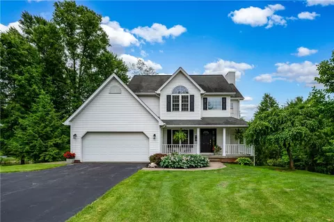35 Westminster Pl, Grove City, PA 16127