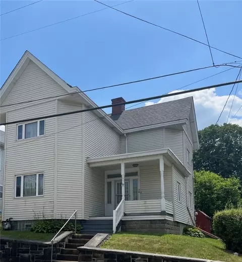 36 Observatory St, Manor, PA 15665