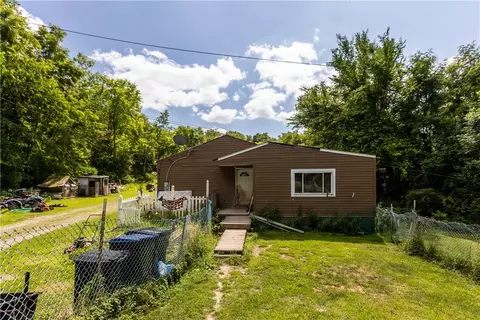 1498 Spring Run Road Ext, Coraopolis, PA 15108