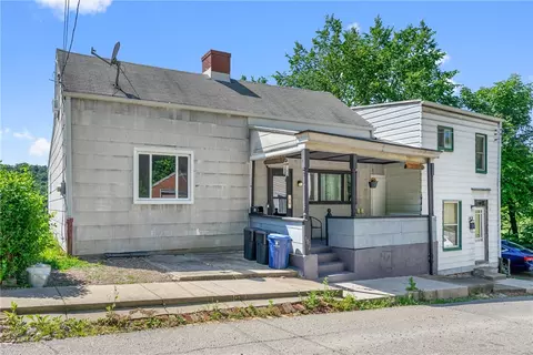 147 Overbeck, Pittsburgh, PA 15212