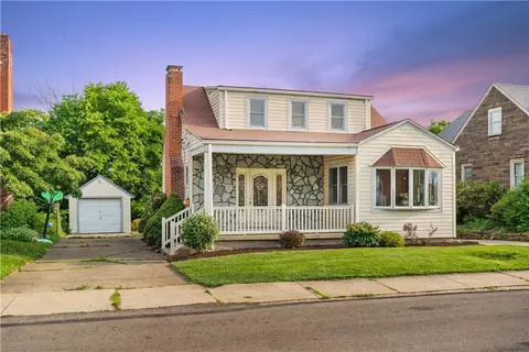 221 Bernice St, Pittsburgh, PA 15237