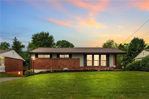5043 Ozark Dr, Pittsburgh, PA 15239