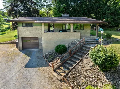 215 Wheatland Rd, Wexford, PA 15090
