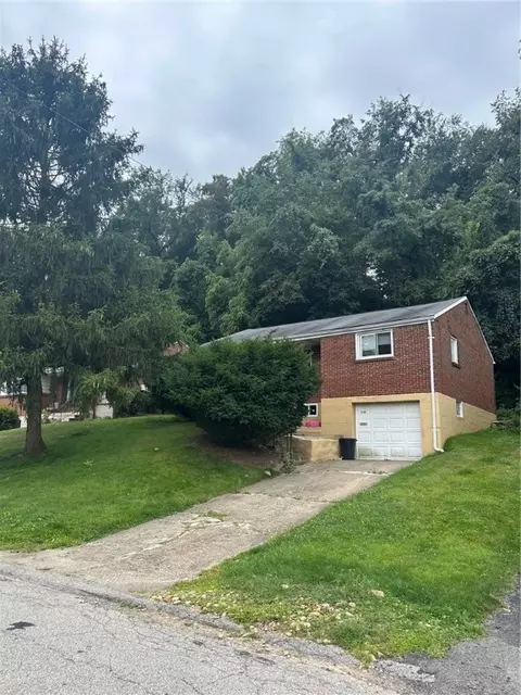 326 Dorothy Dr, Pittsburgh, PA 15235