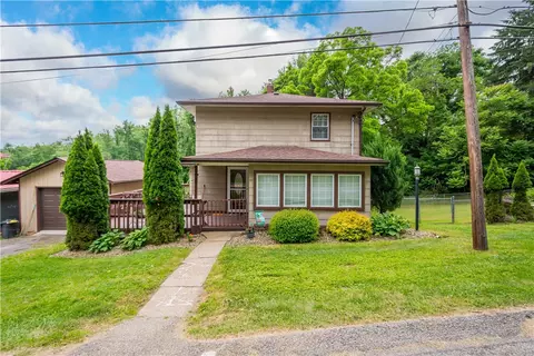 215 Lincoln Ave, Bentleyville, PA 15314