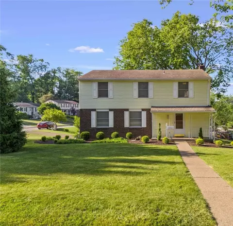 496 Fruitwood Dr, Bethel Park, PA 15102
