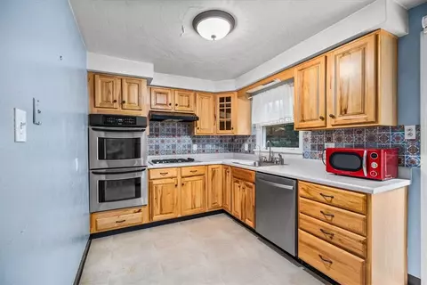 4622 E Willock Rd, Pittsburgh, PA 15227 photo 15
