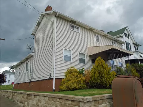 552 Adams St, Rochester, PA 15074