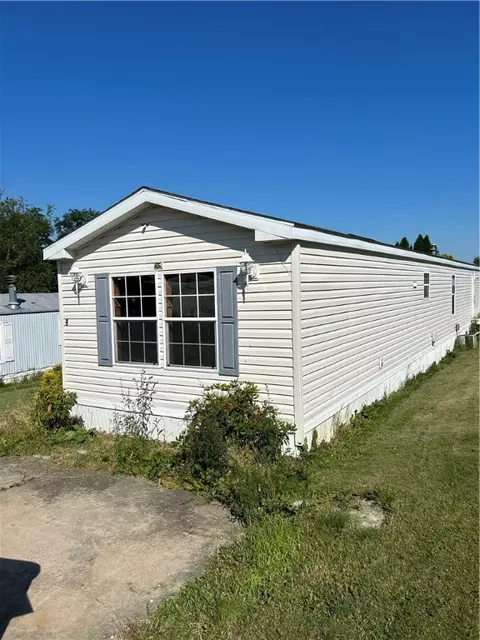9 Scott Rd, Washington, PA 15301