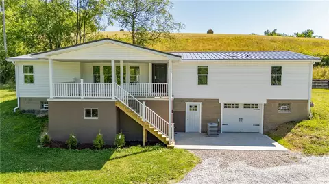 910 Dunn Station Rd, Prosperity, PA 15329
