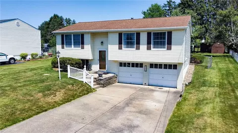 130 Oberlin Dr, Butler, PA 16001