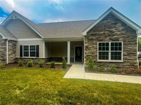 2102 Cherry Tree Dr, Butler, PA 16001