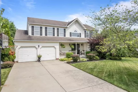 1443 Iroquois Dr, Pittsburgh, PA 15205