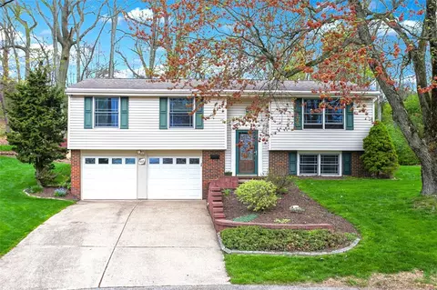 112 Summerhill Ln, Trafford, PA 15085