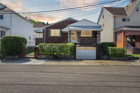 3002 Doolittle St, Carnegie, PA 15106