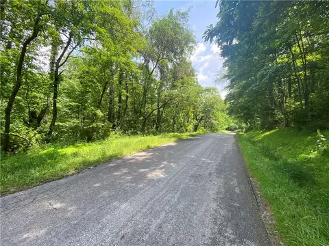393 Elbow Run Rd, Ford City, PA 16226