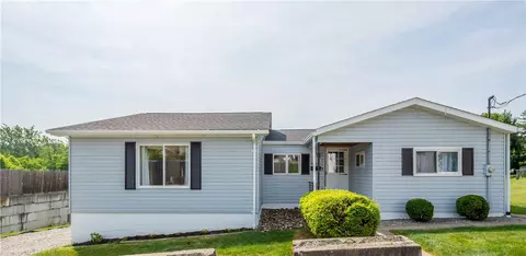 312 E Jackson St, Houston, PA 15342