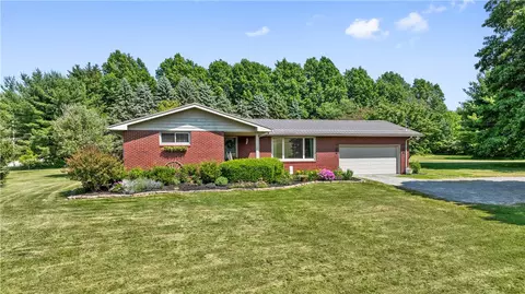 196 Ankney Hl, Acme, PA 15610