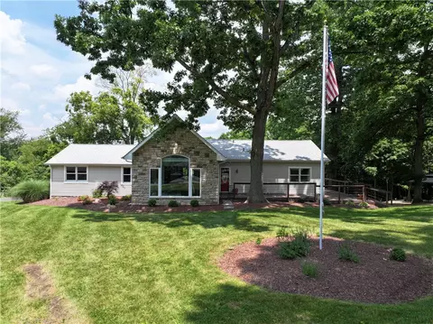 40 Everly Ln, Imperial, PA 15126