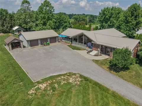 311 Bonniebrook Rd, Butler, PA 16002