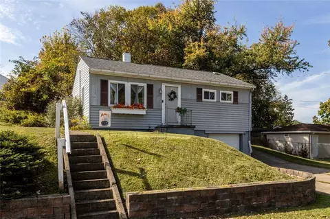 1921 Rhode Island Ave, Aliquippa, PA 15001