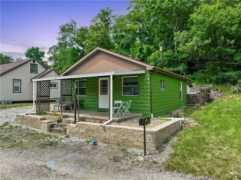 731 3rd Ave, Sutersville, PA 15083