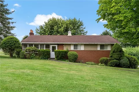 1298 Oakridge Rd, Mcdonald, PA 15057