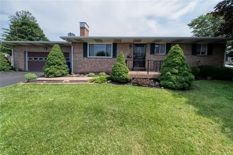 499 Obney Ave, Monaca, PA 15061