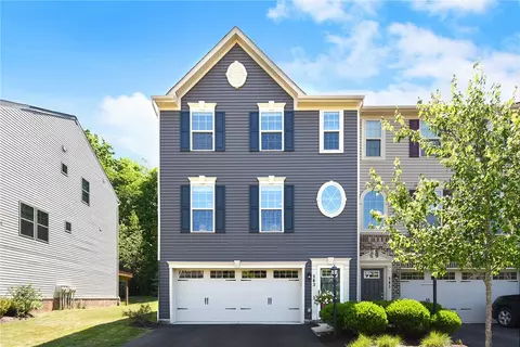 143 Arbor Trail Dr, Mckees Rocks, PA 15136