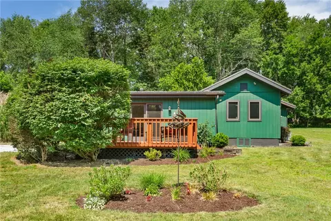 4725 Greenwood Dr, Allison Park, PA 15101