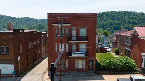 154 W High St, Waynesburg, PA 15370