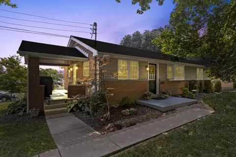 1731 Hassam Rd, Moon Township, PA 15108