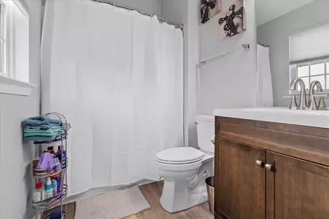 Bath - 81504 Lost Valley Dr, Mars, PA 16046 photo 2 of 3