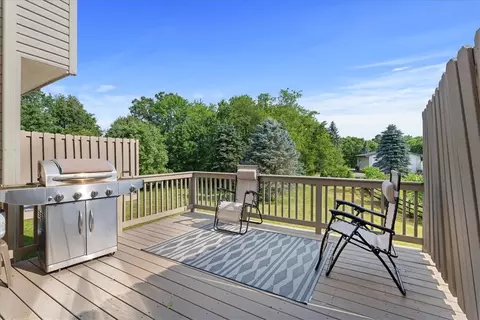Exterior - 81504 Lost Valley Dr, Mars, PA 16046 photo 3 of 3
