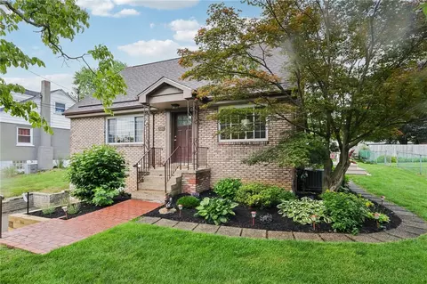 130 Neilson Ave, Pittsburgh, PA 15238