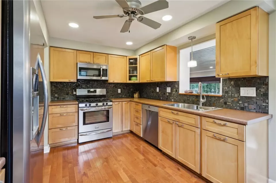  130 Neilson Ave, Pittsburgh, PA 15238 photo 12