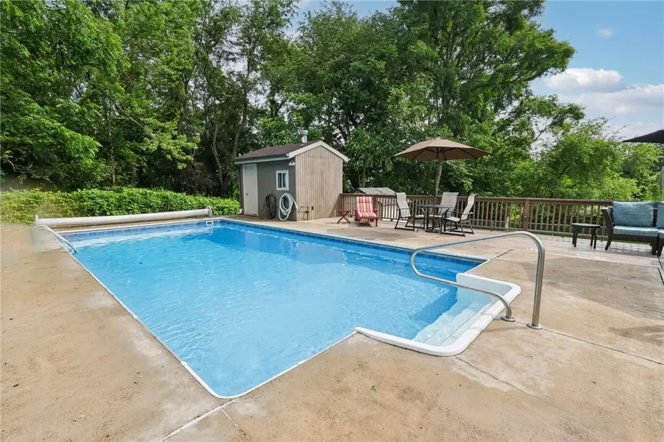  130 Neilson Ave, Pittsburgh, PA 15238 photo 4