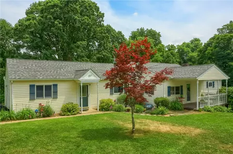 367 Margaret Dr, Crescent, PA 15046