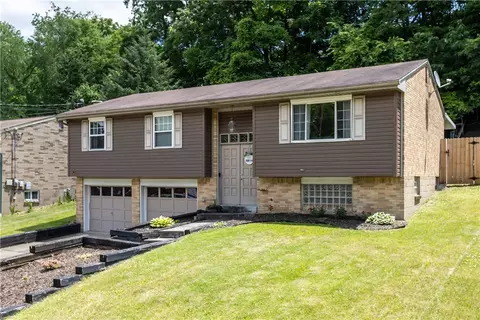 820 Cedarwood Dr, Pittsburgh, PA 15235