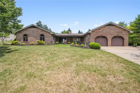 421 Old Clairton Rd, Clairton, PA 15025