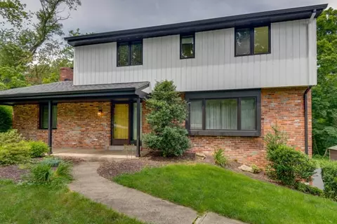 110 Bethany Dr, Canonsburg, PA 15317