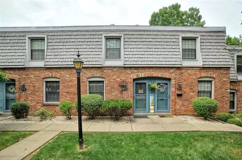 598 Carriage Cir, Pittsburgh, PA 15205