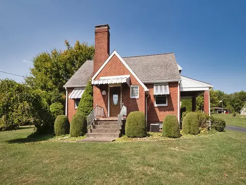 289 Forks Church Rd, Leechburg, PA 15656