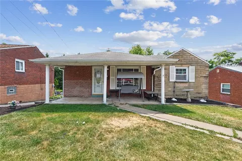 223 Glencoe Dr, West Mifflin, PA 15122