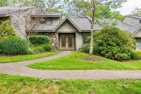 1937 S Ridge Way, Hidden Valley, PA 15502