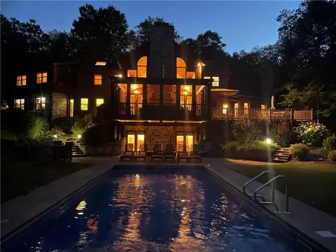 470 Pheasant Run Ln, Champion, PA 15622
