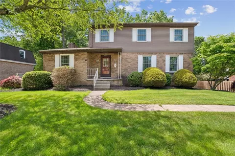 241 Lynn Ann Dr, New Kensington, PA 15068
