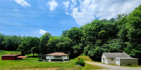 459 Smiths Ferry Rd, Midland, PA 15059